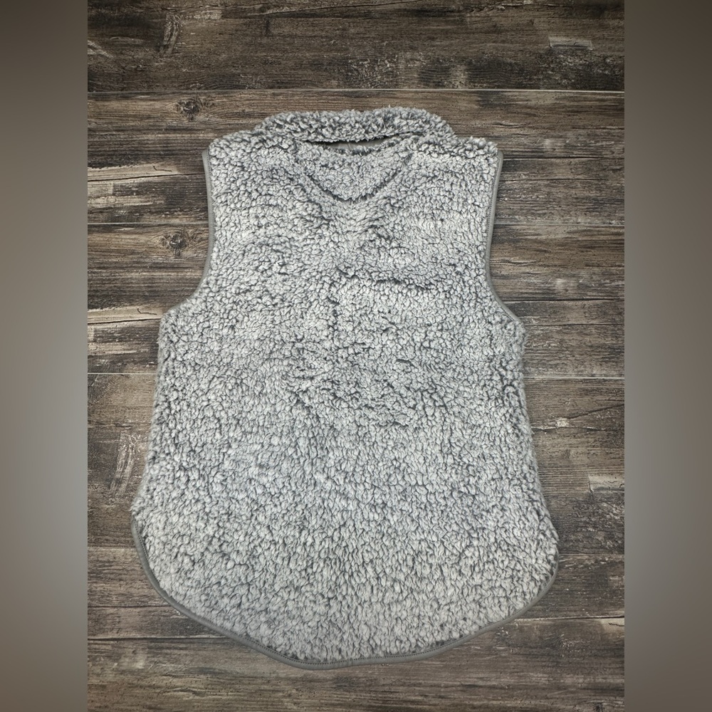 Abercrombie & Fitch Vest - Sherpa Fleece Faux Leather Trim - Small - GUC - Picture 3 of 9
